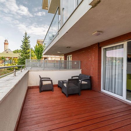 Eleganckie Apartamenty Sun Seasons 24 Blisko Plazy Z Parkingiem By Noclegi Renters Niechorze Luaran gambar
