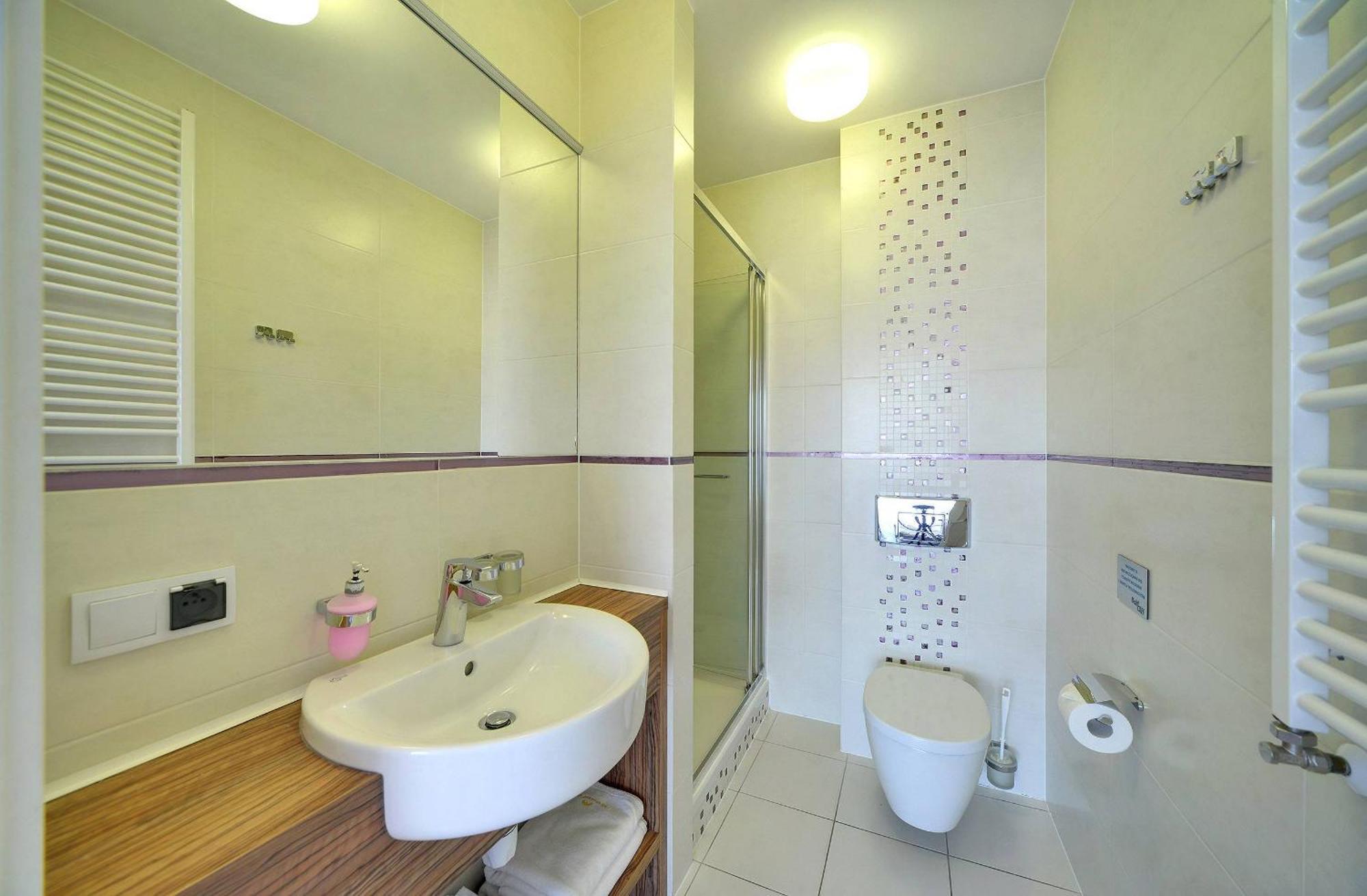 Eleganckie Apartamenty Sun Seasons 24 Blisko Plazy Z Parkingiem By Noclegi Renters Niechorze Luaran gambar