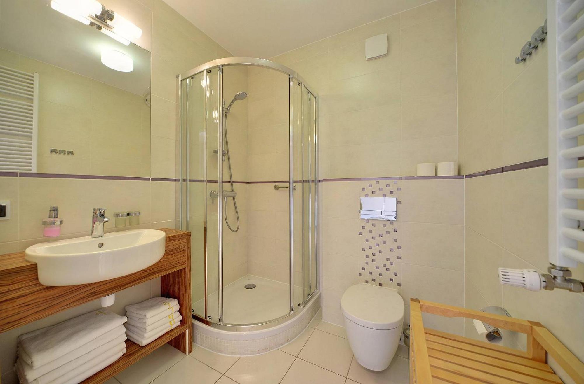 Eleganckie Apartamenty Sun Seasons 24 Blisko Plazy Z Parkingiem By Noclegi Renters Niechorze Luaran gambar
