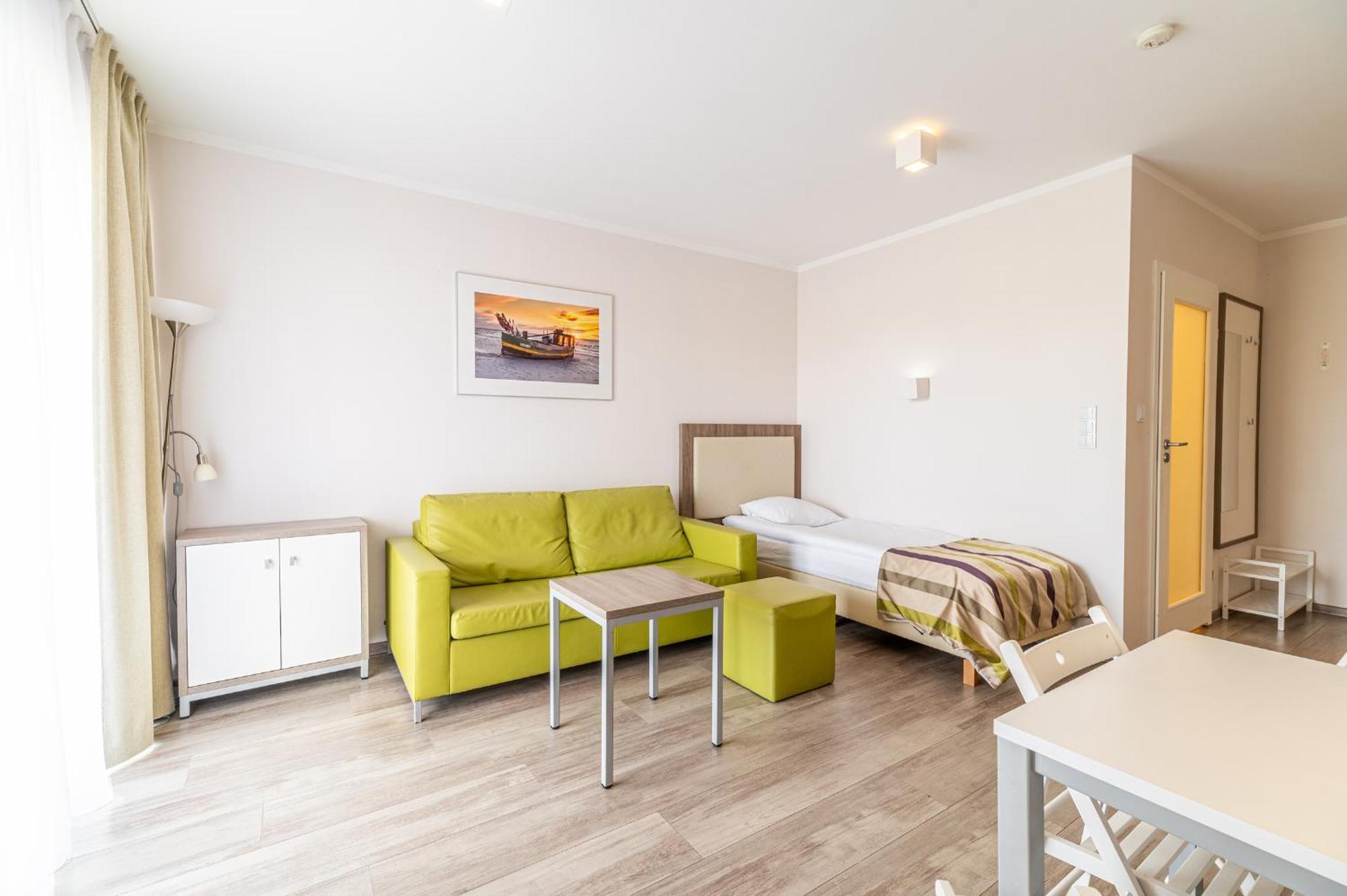 Eleganckie Apartamenty Sun Seasons 24 Blisko Plazy Z Parkingiem By Noclegi Renters Niechorze Luaran gambar