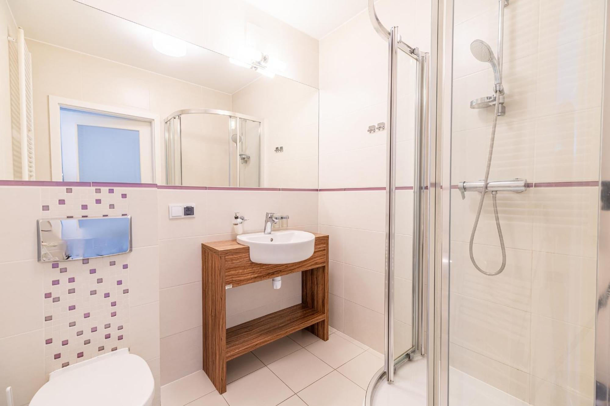 Eleganckie Apartamenty Sun Seasons 24 Blisko Plazy Z Parkingiem By Noclegi Renters Niechorze Luaran gambar